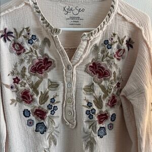 Kyla Seo Handmade Floral Embroidered Blouse made in India